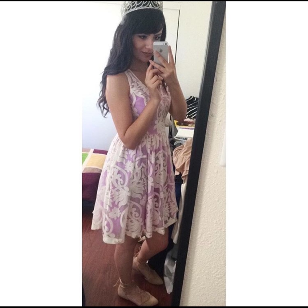 ANTHRO Champagne & Strawberry lace dress